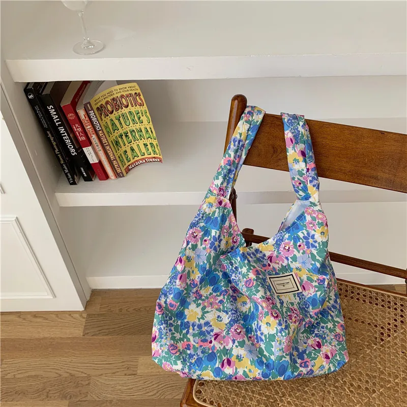 Retro Flower Large Crossbody Bags for Women Ladies Summer Handbags Casual Tote Shoulder Bag Female Thin Cotton Cloth Shopper Bag
Retro Flower Large Crossbody Bags for Women Ladies Summer Handbags Casual Tote Shoulder Bag Female Thin Cotton Cloth Shopper Bag