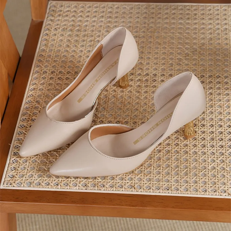 EOEODOIT Women Stiletto Heels Shoes Shallow Pumps Med Heel Side Empty Office Lady OL Work Shoes
EOEODOIT Women Stiletto Heels Shoes Shallow Pumps Med Heel Side Empty Office Lady OL Work Shoes