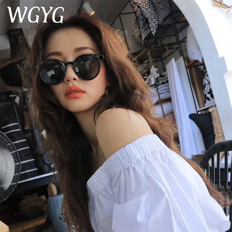 Cute Women's sunglasses 2021 new luxury brand designer round retro sunglasses women cat eye small driving glasses UV400
Cute Women's sunglasses 2021 new luxury brand designer round retro sunglasses women cat eye small driving glasses UV400