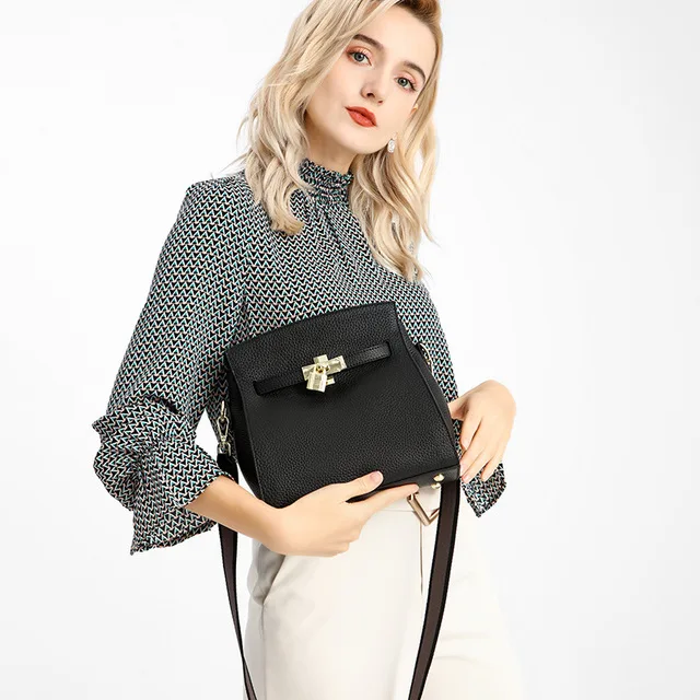 Bags niche design bag women's bag leather new 2021 head layer cowhide messenger bag women's bag versatile trend purses handbags
Bags niche design bag women's bag leather new 2021 head layer cowhide messenger bag women's bag versatile trend purses handbags