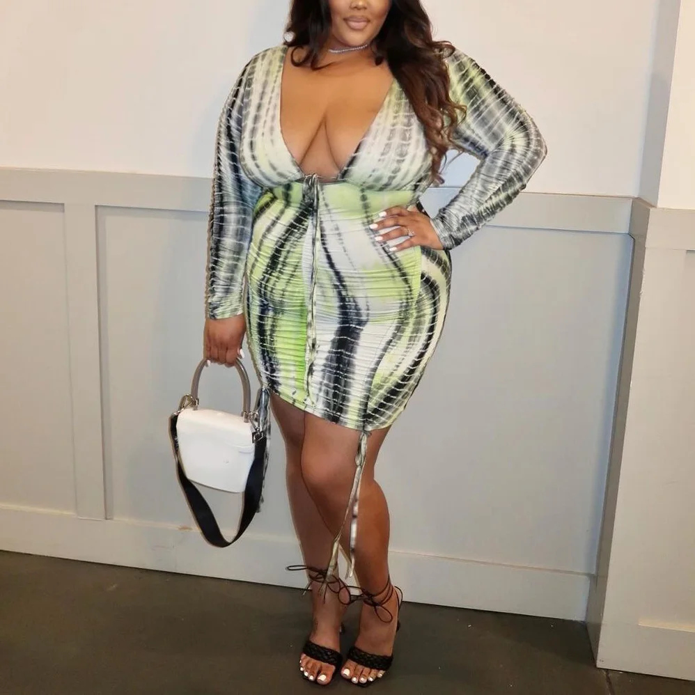 2021 New Summer African Dresses For Women 4xl 5xl Plus Size Printed v Neck Bodycon Drawstring Sexy Evening Night Club Vestidos
2021 New Summer African Dresses For Women 4xl 5xl Plus Size Printed v Neck Bodycon Drawstring Sexy Evening Night Club Vestidos