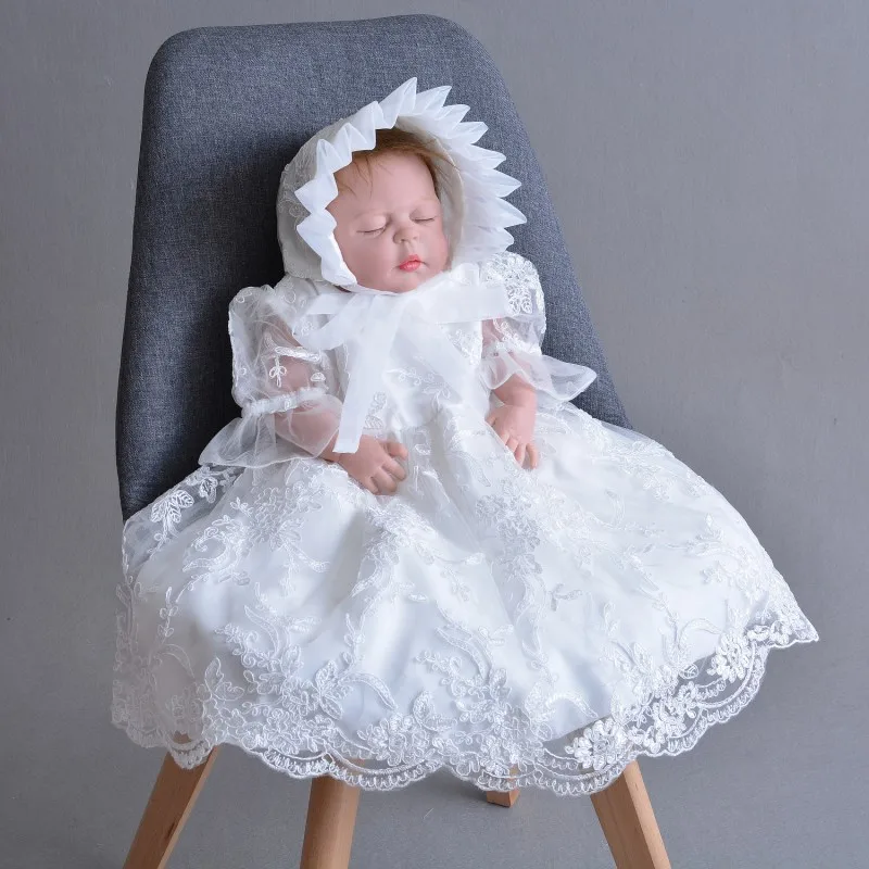 

Short Sleeves Baby Christening Gowns O Neck Ruffles Baby Girls Baptism Dress Communion Wear with Bonnet 2020