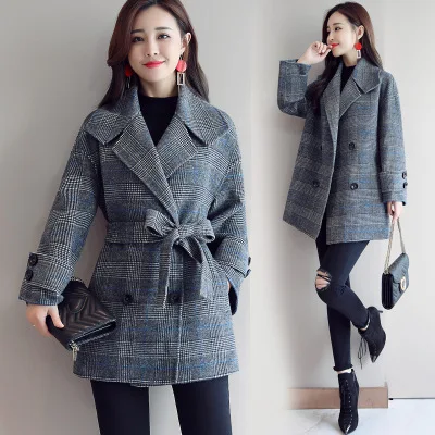 Autumn And Winter New Women's Lapel Button Pocket Fashionable Plaid Coat Medium Length Lady Woolen Coat
Autumn And Winter New Women's Lapel Button Pocket Fashionable Plaid Coat Medium Length Lady Woolen Coat