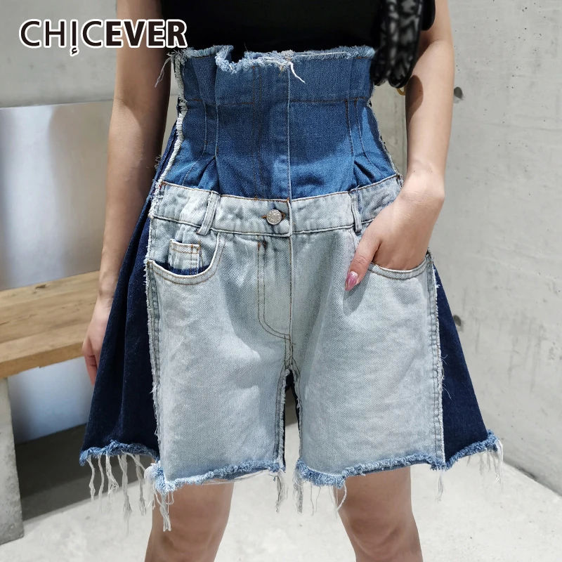 CHICEVER Asymmetric Short For Women High Waist Patchwork Denim Hit Color Tunic Pockets Casual Shorts Female 2020 Summer New Tide 
CHICEVER Asymmetric Short For Women High Waist Patchwork Denim Hit Color Tunic Pockets Casual Shorts Female 2020 Summer New Tide