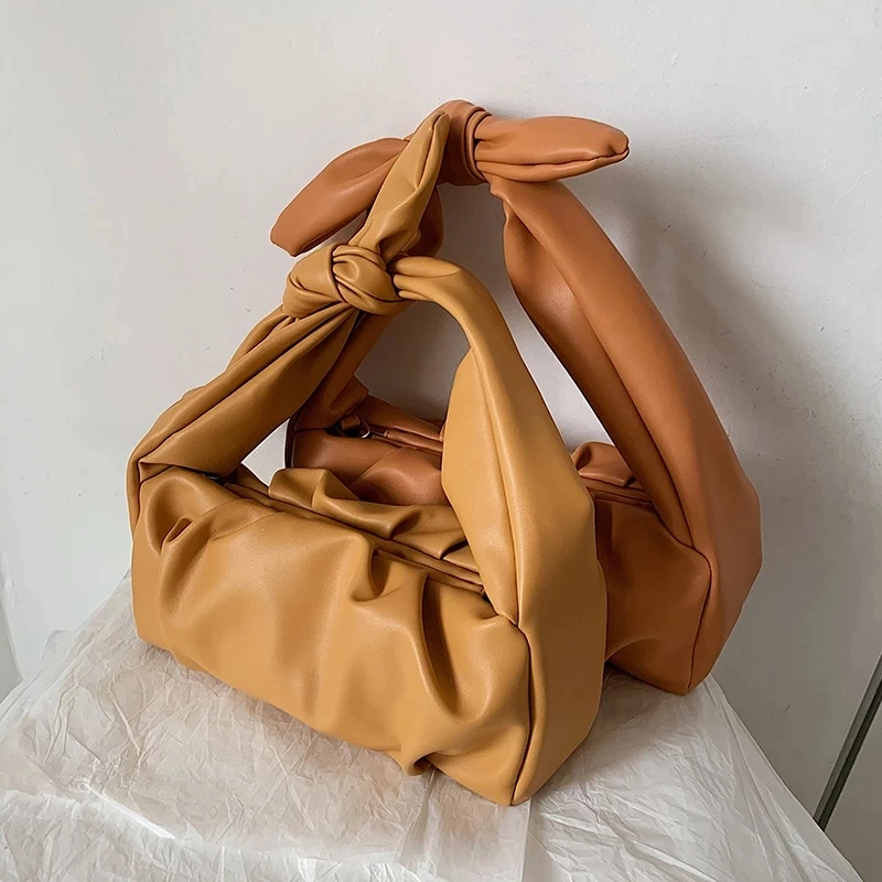 Elegant Female Pleated Tote bag 2021 Fashion New High quality PU Leather Women's Designer Handbag Casual Shoulder Messenger Bag
Elegant Female Pleated Tote bag 2021 Fashion New High quality PU Leather Women's Designer Handbag Casual Shoulder Messenger Bag