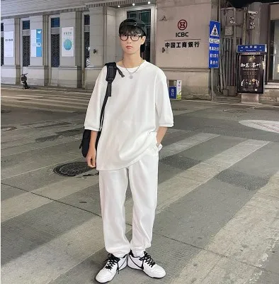 Men Clothing 2021 Summer New Men's Casual Sports Two-piece Set of Youth Korean Fashion Five-point Short-sleeved T-shirt Trousers
Men Clothing 2021 Summer New Men's Casual Sports Two-piece Set of Youth Korean Fashion Five-point Short-sleeved T-shirt Trousers