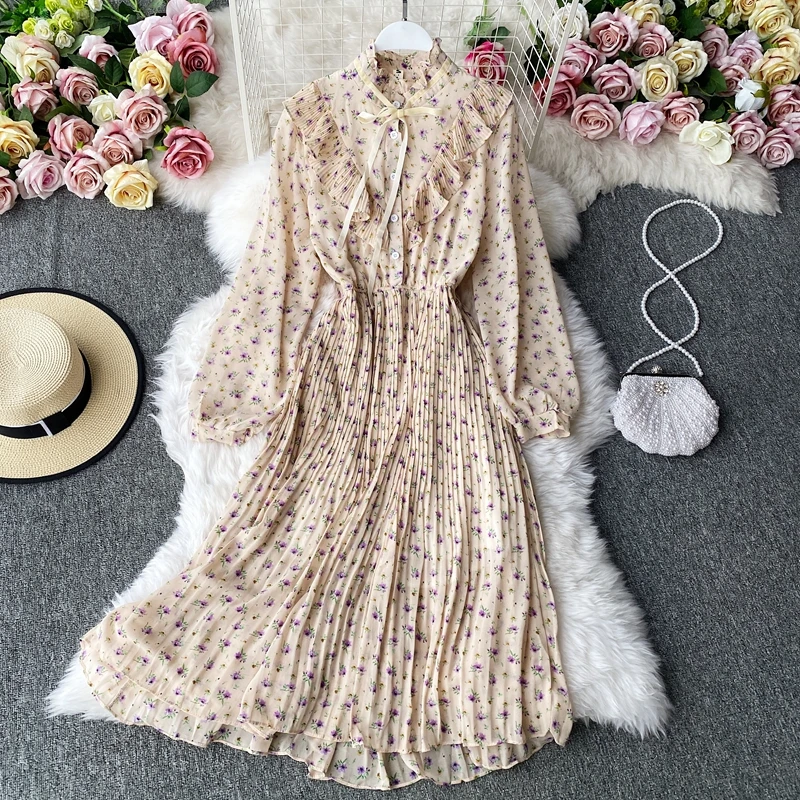 Autumn Beige/Blue Floral Print Chiffon Dress Women Stand Collar Long Sleeve Ruffle Long Dress Casual Female Vestidos New 2020
Autumn Beige/Blue Floral Print Chiffon Dress Women Stand Collar Long Sleeve Ruffle Long Dress Casual Female Vestidos New 2020