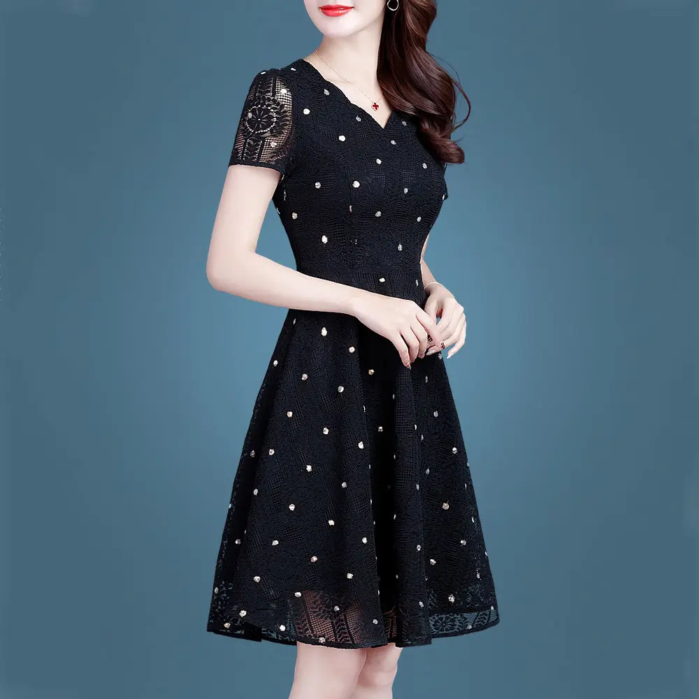 Women's Spring Summer Style Lace Dress Women's Sequined Short Sleeve Hollow Out V-neck Embroidery Korean Dress SS1808
Women's Spring Summer Style Lace Dress Women's Sequined Short Sleeve Hollow Out V-neck Embroidery Korean Dress SS1808