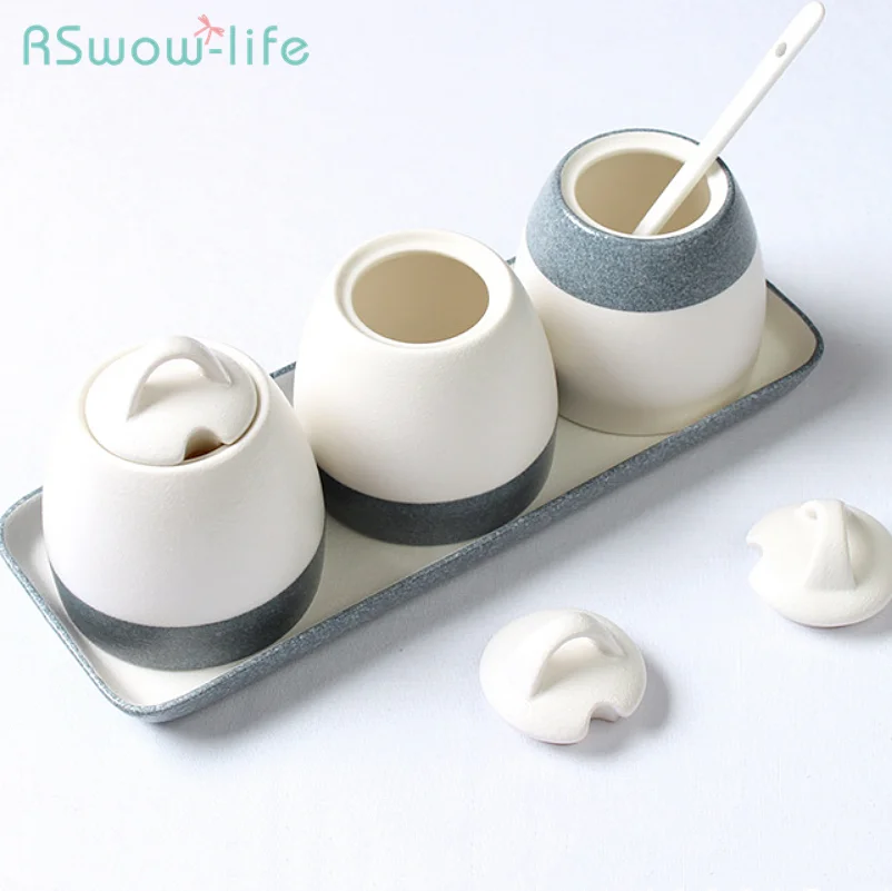 Japanese Style Snow Glaze Ceramic Flavoring Bottle Pot Salt Pot Kitchen Supplies Flavoring Bottle Set Seasoning Jar Spice Jars
Japanese Style Snow Glaze Ceramic Flavoring Bottle Pot Salt Pot Kitchen Supplies Flavoring Bottle Set Seasoning Jar Spice Jars