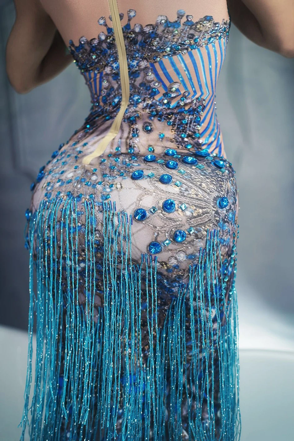 2020 New Women Elegant blue tassel round neck sleeveless Vestido Celebrity Evening Party Bodycon Bandage Dresses wholesale
2020 New Women Elegant blue tassel round neck sleeveless Vestido Celebrity Evening Party Bodycon Bandage Dresses wholesale