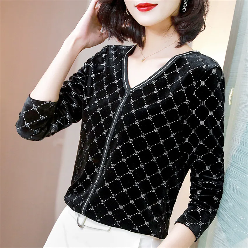 Autumn Winter Tops Long Sleeve V-Neck Letter Plaid Black Velvet Blouse Womens Tops And Blouses Diamond Korean Fashion Blusa
Autumn Winter Tops Long Sleeve V-Neck Letter Plaid Black Velvet Blouse Womens Tops And Blouses Diamond Korean Fashion Blusa