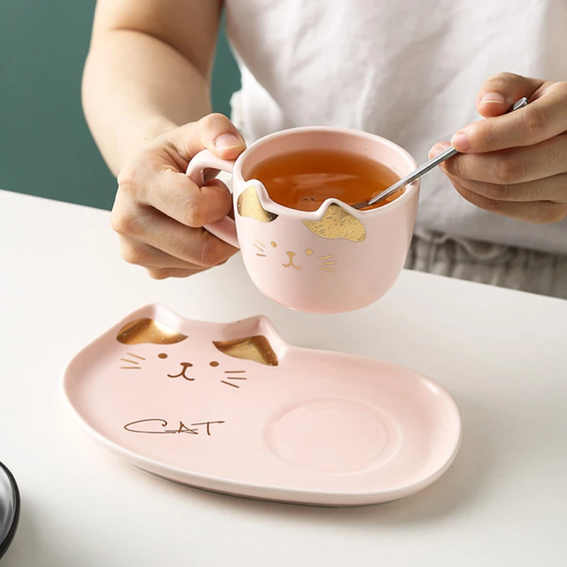 Ceramic Coffee Cup Sets Cartoon Cat Pattern Tea Cup Dessert Plate Outfit Creative Cute Coffee Cup and Saucer Set Give Away Spoon
Ceramic Coffee Cup Sets Cartoon Cat Pattern Tea Cup Dessert Plate Outfit Creative Cute Coffee Cup and Saucer Set Give Away Spoon