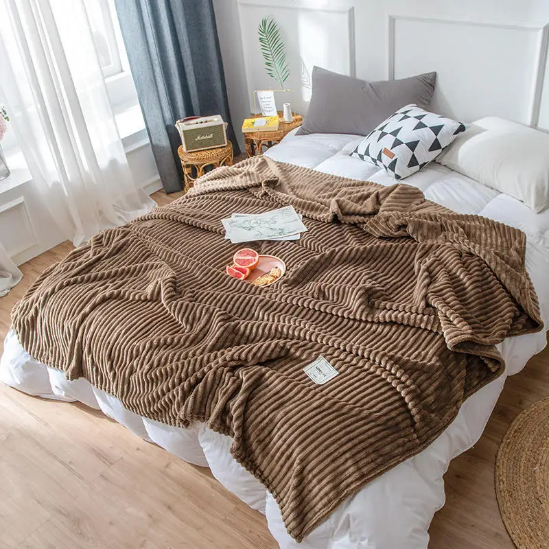 Couvertures pour lits couverture solide couverture douce chaude tricote polaire couverture carre flanelle couverture sur le lit
Couvertures pour lits couverture solide couverture douce chaude tricote polaire couverture carre flanelle couverture sur le lit