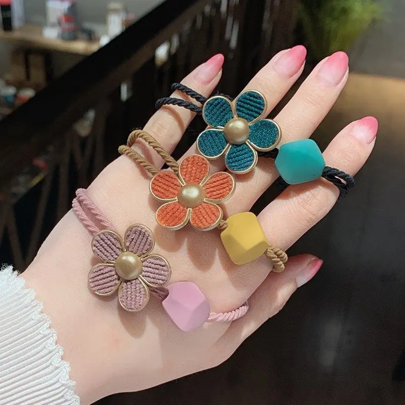 Velvet Flower Ball Elastic Hair Band Ball Hair Tie Hair Accessories For Women Crystal Rubber Band For Hair Scrunchies
Velvet Flower Ball Elastic Hair Band Ball Hair Tie Hair Accessories For Women Crystal Rubber Band For Hair Scrunchies