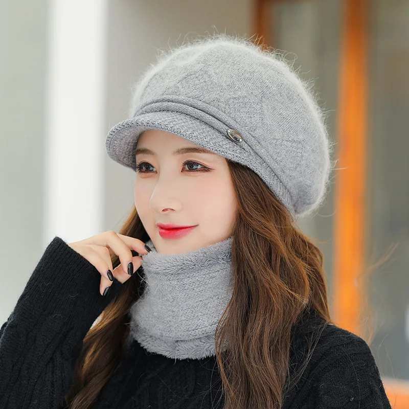 Winter women's hat rabbit fur plus velvet warm hat bib suit duck tongue knitted wool cap all-match mother hat
Winter women's hat rabbit fur plus velvet warm hat bib suit duck tongue knitted wool cap all-match mother hat
