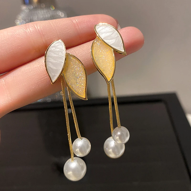 New Fashion Fine 14K Real Gold Morandi Enamel Leaves Pearl Tassel Drop Earrings for Women Quality Jewelry S925 Silver Needle
New Fashion Fine 14K Real Gold Morandi Enamel Leaves Pearl Tassel Drop Earrings for Women Quality Jewelry S925 Silver Needle