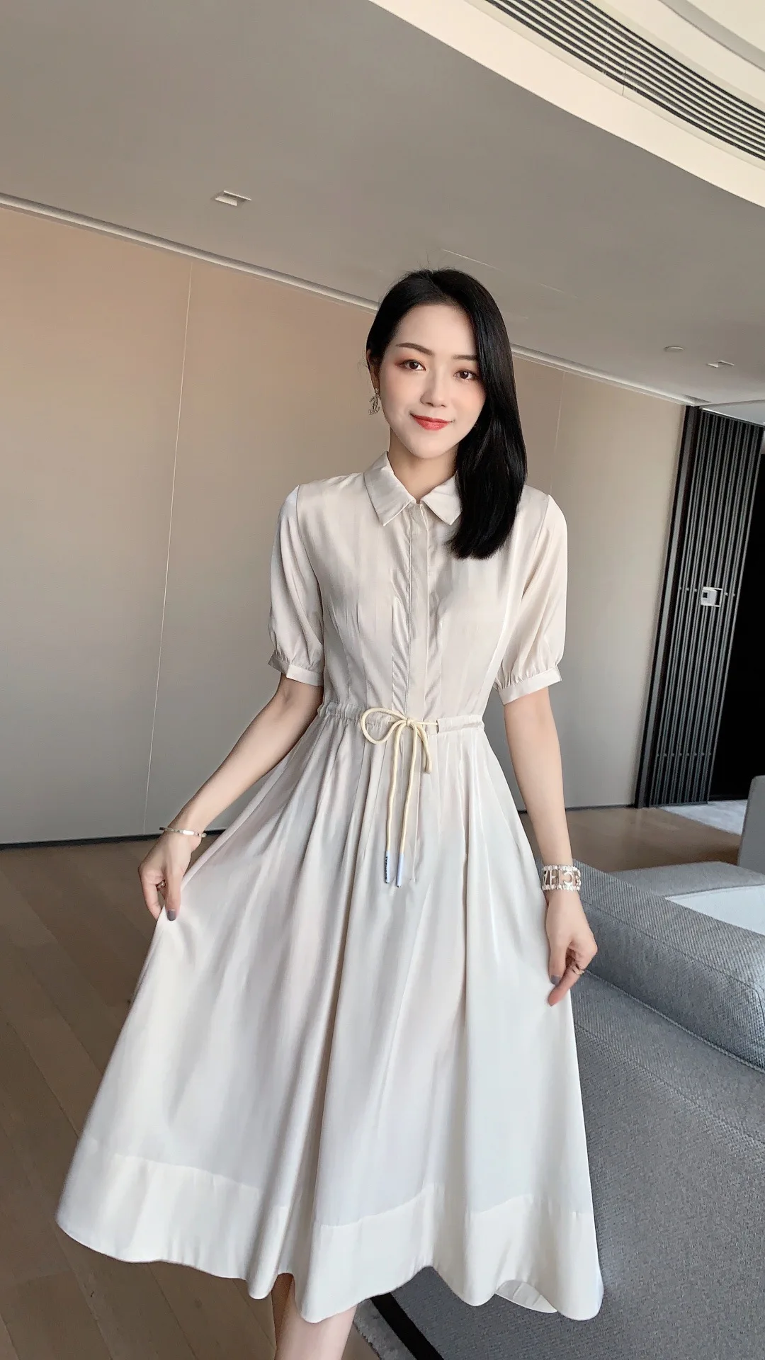 2021 new small fresh literature style lace up A-line fashion temperament show thin shirt European style dress
2021 new small fresh literature style lace up A-line fashion temperament show thin shirt European style dress