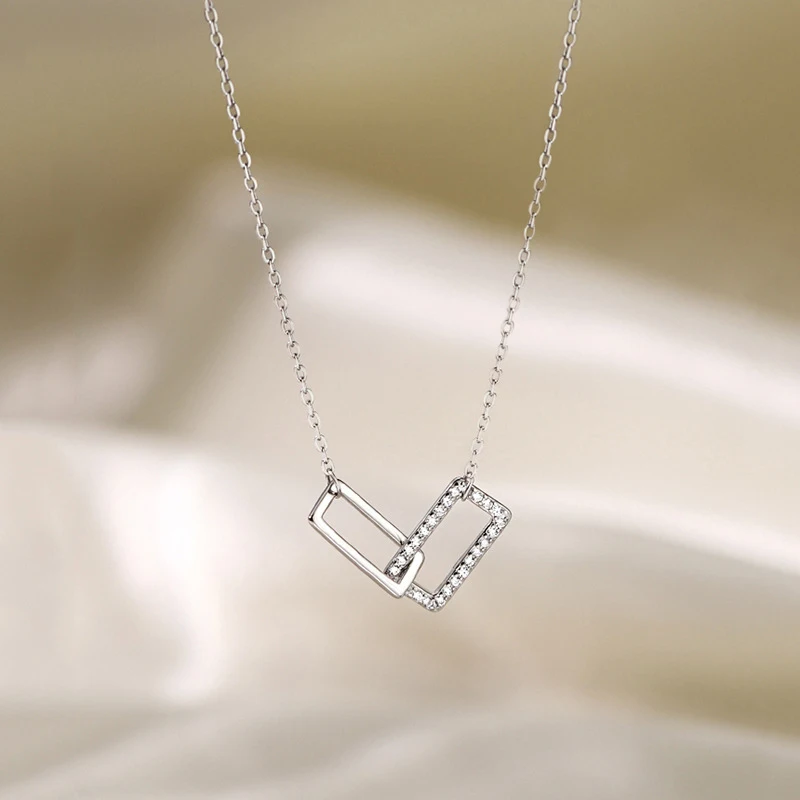 2021 Korea New 925 Sterling Silver Shiny Rectangle Double Zircon Circle CZ Zirconia Necklaces Fashion Pendants Gift Girl Choker
2021 Korea New 925 Sterling Silver Shiny Rectangle Double Zircon Circle CZ Zirconia Necklaces Fashion Pendants Gift Girl Choker