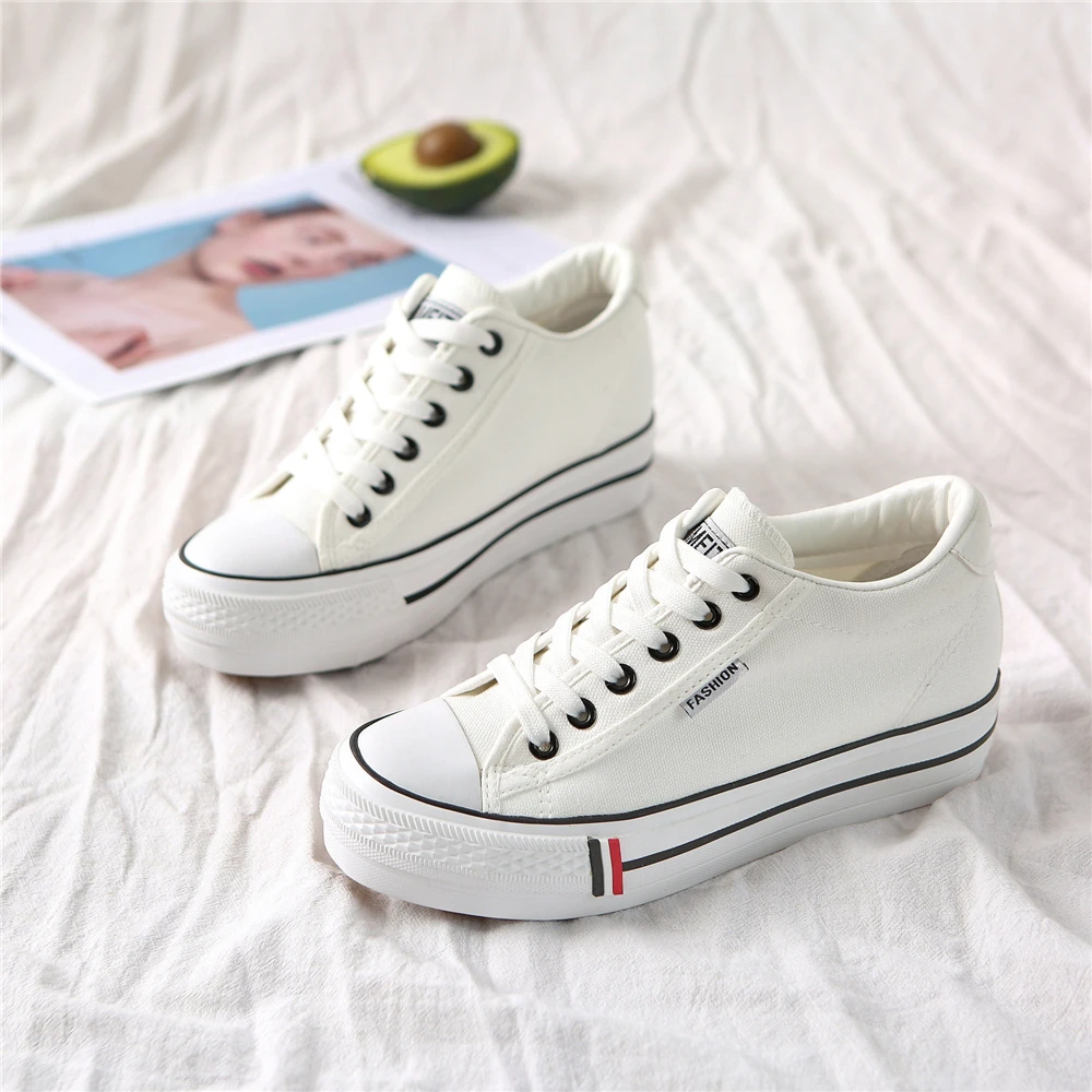 Women Hidden Heel Platform Wedge Canvas Shoes Outdoor White Black Fashion Girls Wedge Sneakers Woman Vulcanize Shoes
Women Hidden Heel Platform Wedge Canvas Shoes Outdoor White Black Fashion Girls Wedge Sneakers Woman Vulcanize Shoes