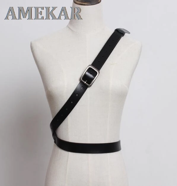 European and American fashion genuine leather belt personality waist wide black belt Tie-in shirt waist belt straps
European and American fashion genuine leather belt personality waist wide black belt Tie-in shirt waist belt straps