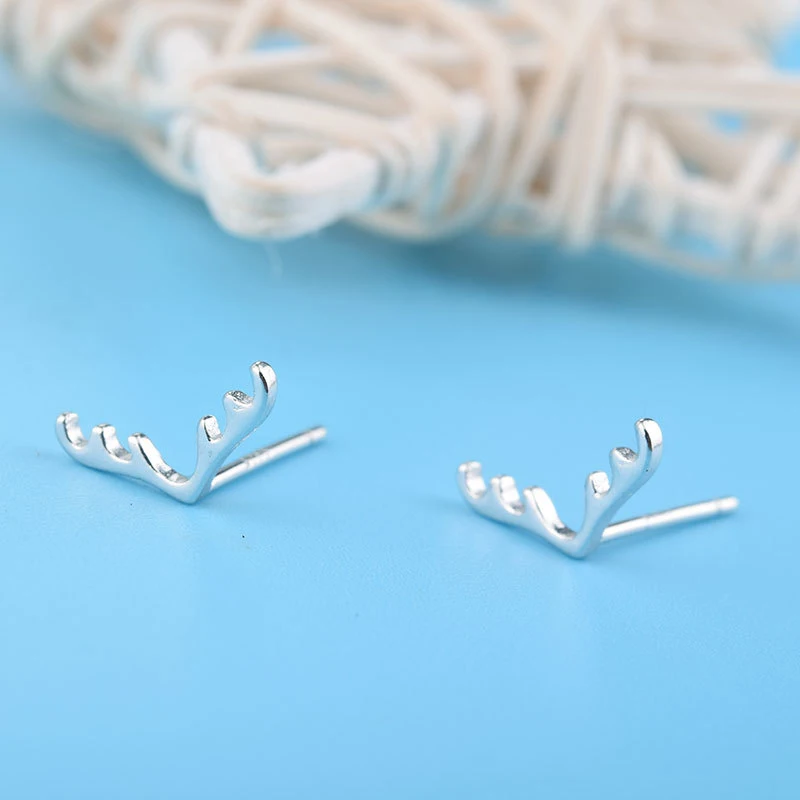 S925 Sterling Silver Christmas Elk Stud Earrings for Women Antler Animal Earrings 2021 Trend Free Shipping
S925 Sterling Silver Christmas Elk Stud Earrings for Women Antler Animal Earrings 2021 Trend Free Shipping