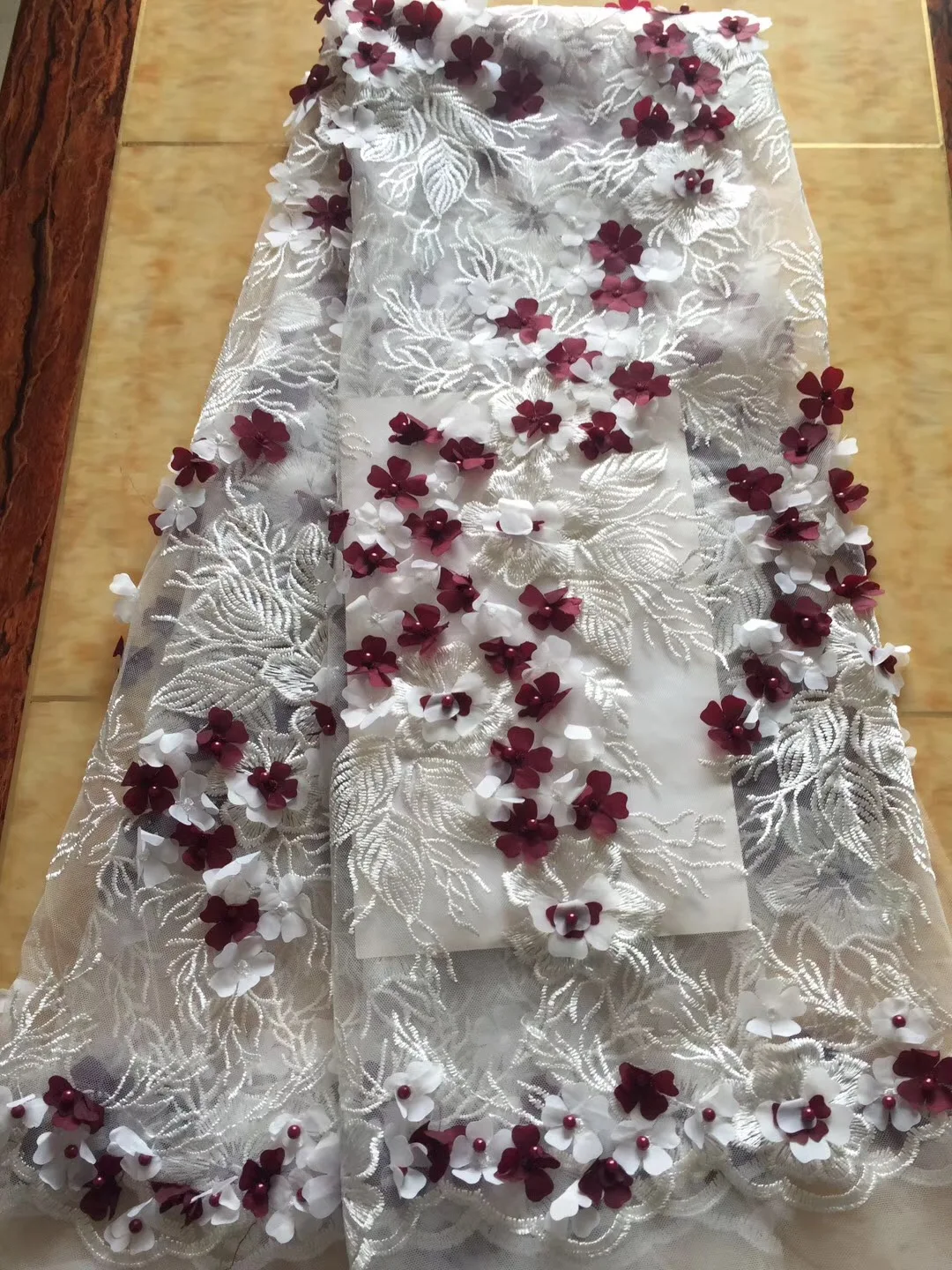 3D Flowers African lace fabric high quality 2018 french tulle lace fabric applique net lace for Nigerian wedding dress CD1822
3D Flowers African lace fabric high quality 2018 french tulle lace fabric applique net lace for Nigerian wedding dress CD1822