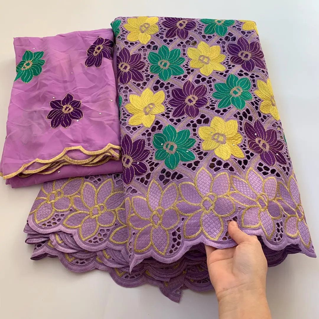 New Design Nigerian Lace Fabric 2021 high quality fashion embroidery dry cotton lace swiss voile lace in switzerland 5+2 yards/
New Design Nigerian Lace Fabric 2021 high quality fashion embroidery dry cotton lace swiss voile lace in switzerland 5+2 yards/