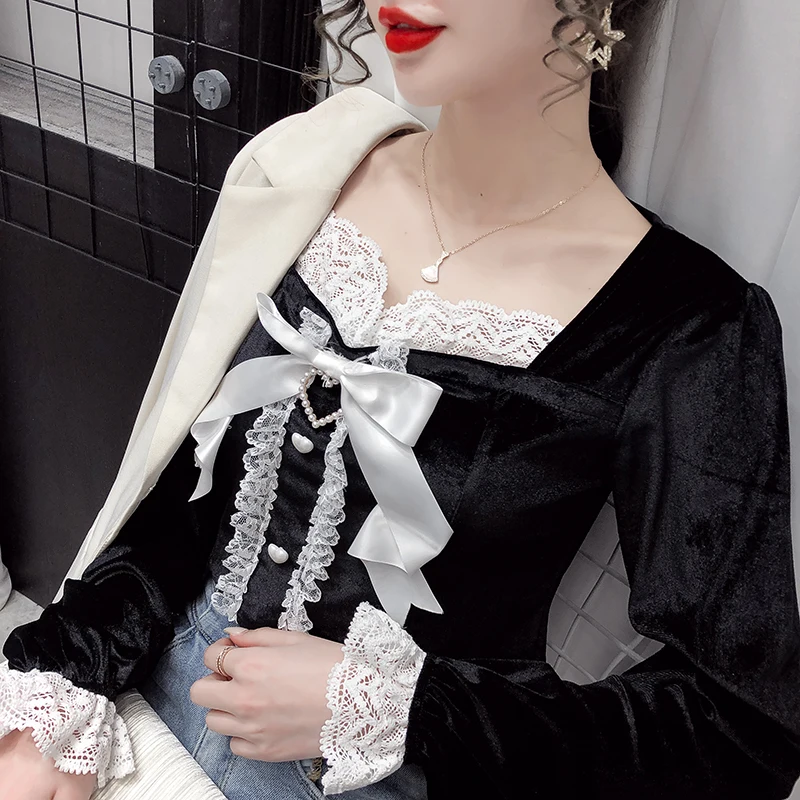 Velour Blouse Women 2021 Spring Autumn Korean Lace Patchwork Pullover Female Sweet Bowknot Square Collar Slim Shirt Blusas Tops
Velour Blouse Women 2021 Spring Autumn Korean Lace Patchwork Pullover Female Sweet Bowknot Square Collar Slim Shirt Blusas Tops