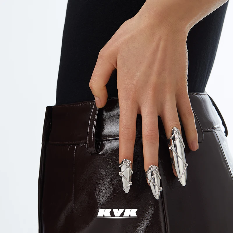Новинка, кольцо KVK, женское кольцо с улучшенным дизайном, дизайнерское зеркальное вязаное Двухрядное кольцо, модная индивидуальность
Новинка, кольцо KVK, женское кольцо с улучшенным дизайном, дизайнерское зеркальное вязаное Двухрядное кольцо, модная индивидуальность