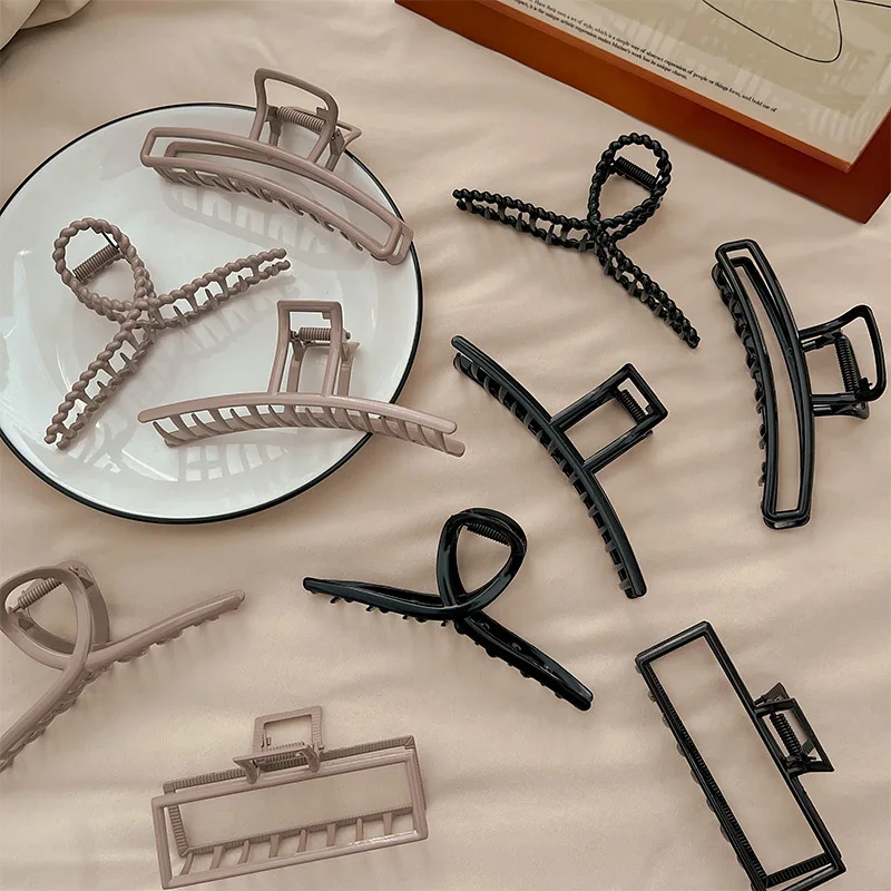 1PCS New Korean Version of The Large Catch Clip Metal Hair Clip Ladies Fashion Shark Clip Japanese Elegant Hair Catch Headdress
1PCS New Korean Version of The Large Catch Clip Metal Hair Clip Ladies Fashion Shark Clip Japanese Elegant Hair Catch Headdress