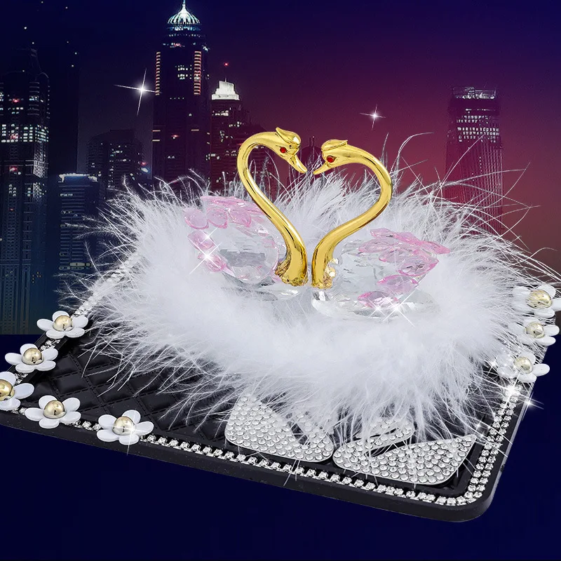 2020 New Crystal Car Decoration Creative Swan Car Accessory Car Internal Diamond Ornament Exquisite Perfume Seat Without Perfume
2020 New Crystal Car Decoration Creative Swan Car Accessory Car Internal Diamond Ornament Exquisite Perfume Seat Without Perfume