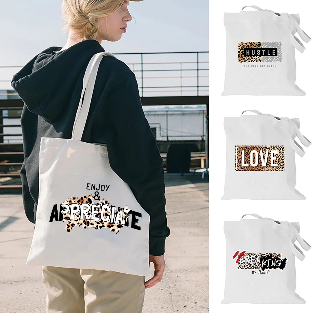 Women Shopping Bag Foldable Large Capacity Travel Case All-match Bags Canvas Harajuku Wild Shoulder Bag Ladies Tote Bag
Women Shopping Bag Foldable Large Capacity Travel Case All-match Bags Canvas Harajuku Wild Shoulder Bag Ladies Tote Bag