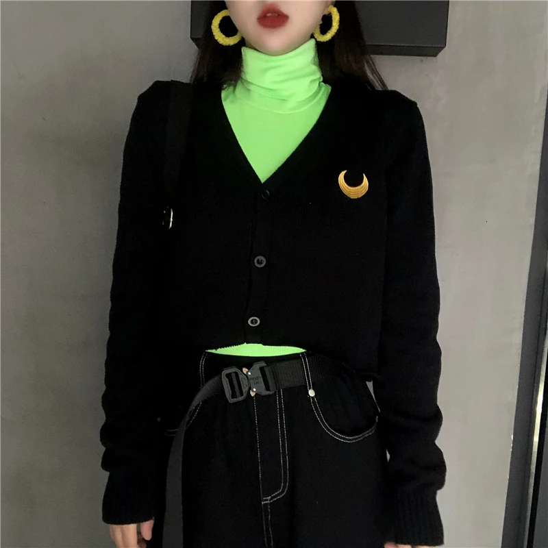 Harajuku Moon Embroidery Cardigans Sweater Women Autumn Korean High Street Soft Knitting Black Sweater Coat Women Short Sweater 
Harajuku Moon Embroidery Cardigans Sweater Women Autumn Korean High Street Soft Knitting Black Sweater Coat Women Short Sweater