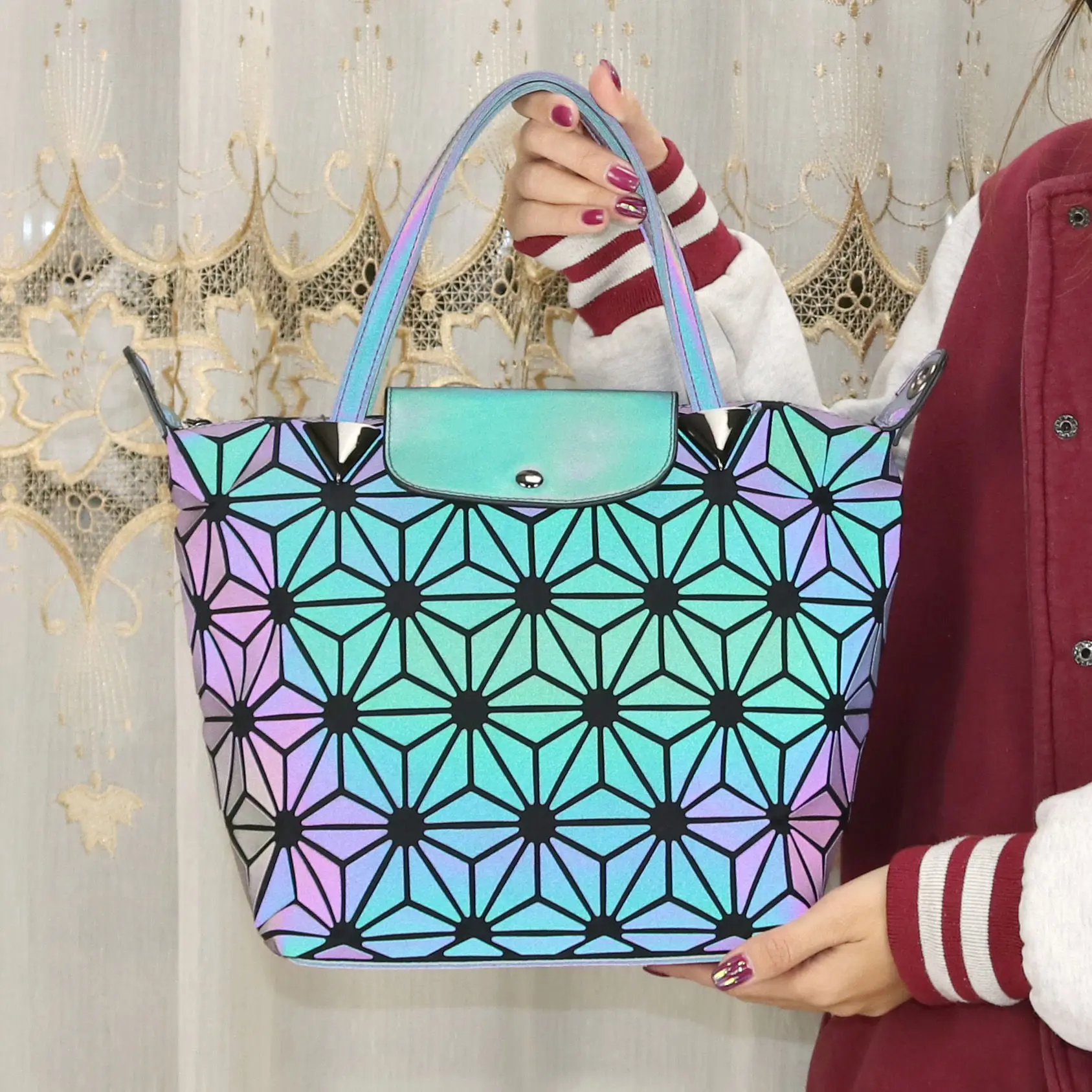 Сумка-мешок X139 женская с лазерным бриллиантом, светящаяся Сумочка через плечо, портфель с накладной на плечо 
Сумка-мешок X139 женская с лазерным бриллиантом, светящаяся Сумочка через плечо, портфель с накладной на плечо