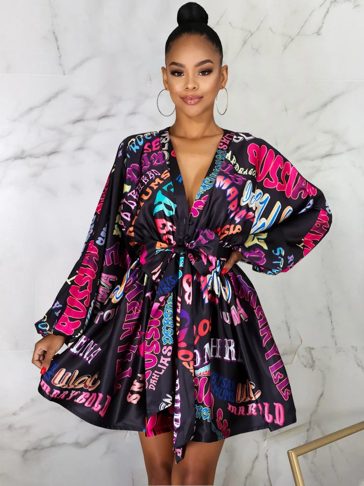Autumn Long Sleeve V-necK Flare Sleeve Mini Dress with Belt Elegant Party Club Vintage Vestidos
Autumn Long Sleeve V-necK Flare Sleeve Mini Dress with Belt Elegant Party Club Vintage Vestidos