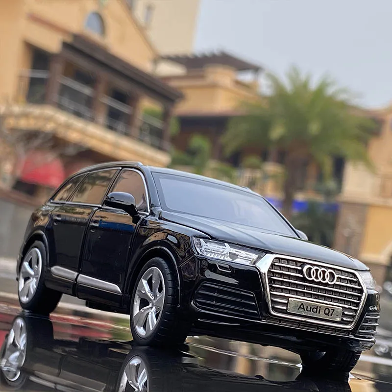 Новая модель автомобиля из сплава Audi Q7 1:32, Спортивная модель, модель рулевого амортизатора, коллекционные украшения, игрушечный автомобиль ...
Новая модель автомобиля из сплава Audi Q7 1:32, Спортивная модель, модель рулевого амортизатора, коллекционные украшения, игрушечный автомобиль ...