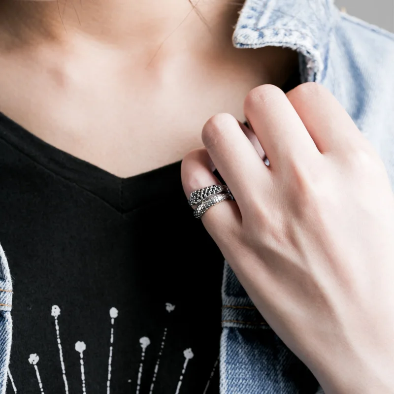 Ruibeila925 rtro exagr serpent bague personnalit crative hommes et femmes queue anneau ouverture rglable bague bijoux 
Ruibeila925 rtro exagr serpent bague personnalit crative hommes et femmes queue anneau ouverture rglable bague bijoux
