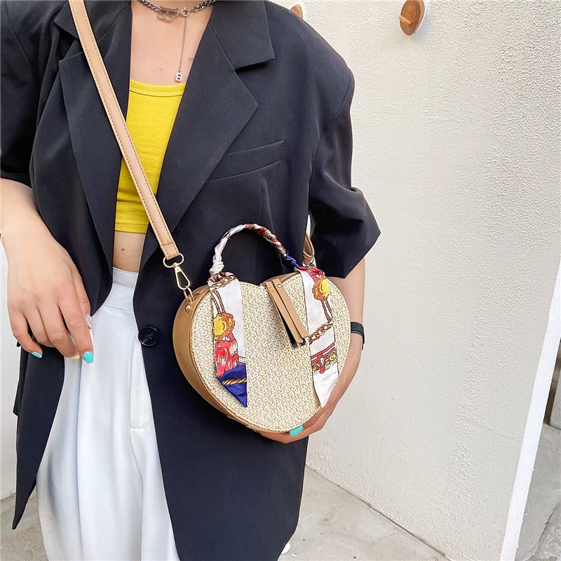 2021 Fashion Round Straw Beach Crossbody Bags for Women Summer Small Female Weaving Shoulder Handbag Top-Handle Tote
2021 Fashion Round Straw Beach Crossbody Bags for Women Summer Small Female Weaving Shoulder Handbag Top-Handle Tote