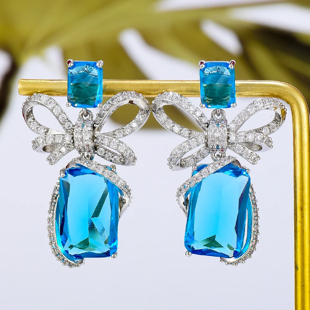 KellyBola Jewelry Ladies Fashion Luxury Accessories Girl Fully Cubic Zirconia Earrings Daily Dating Party Earrings 2021 Summer
KellyBola Jewelry Ladies Fashion Luxury Accessories Girl Fully Cubic Zirconia Earrings Daily Dating Party Earrings 2021 Summer