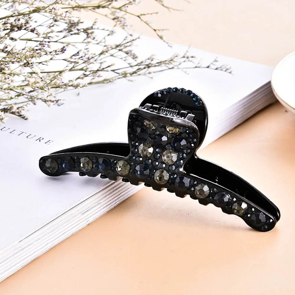 Crystal Hair Claws Colorful Shiny Hairclip Barrettes Women Hair Clip High Quality Hair Clip Rhinestone Hairpins Hair Accessories
Crystal Hair Claws Colorful Shiny Hairclip Barrettes Women Hair Clip High Quality Hair Clip Rhinestone Hairpins Hair Accessories