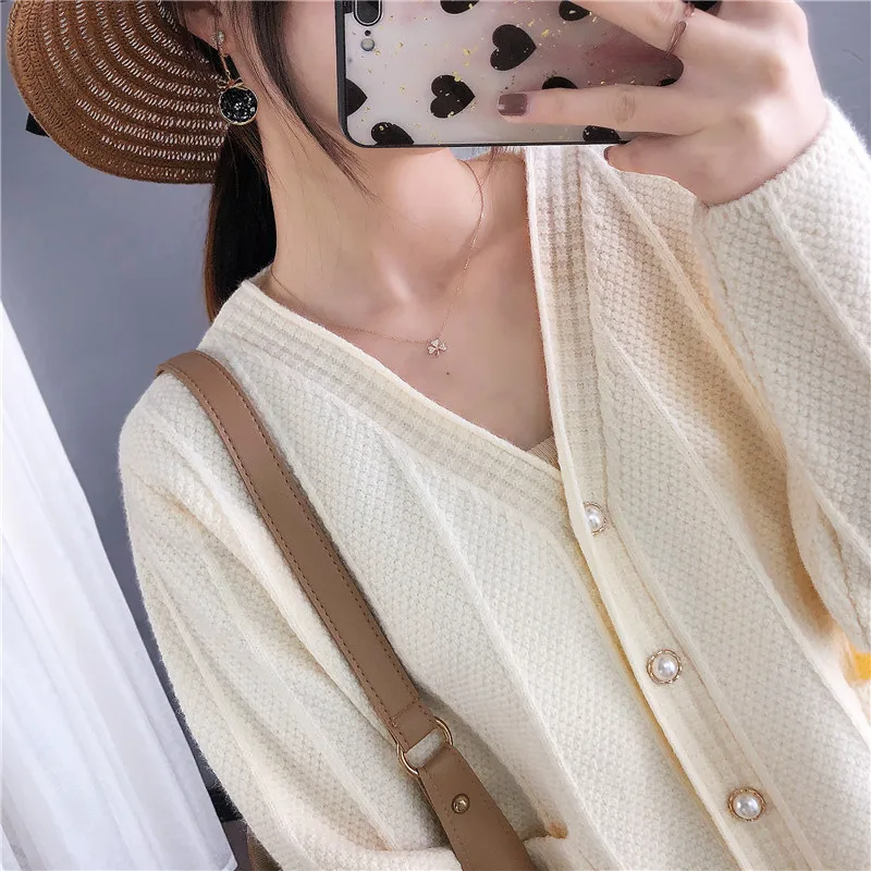 PEONFLY Korean Style Knitted Cardigans Sweater Women New 2020 Fall V Neck Loose Elegant Pull Femme Single Breasted Casual Coat
PEONFLY Korean Style Knitted Cardigans Sweater Women New 2020 Fall V Neck Loose Elegant Pull Femme Single Breasted Casual Coat