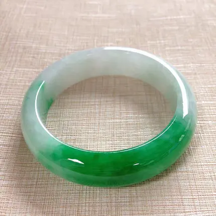 zheru jewelry natural Burmese jade light green 54-64mm two-tone bracelet elegant princess jewelry for mother and girlfriend
zheru jewelry natural Burmese jade light green 54-64mm two-tone bracelet elegant princess jewelry for mother and girlfriend