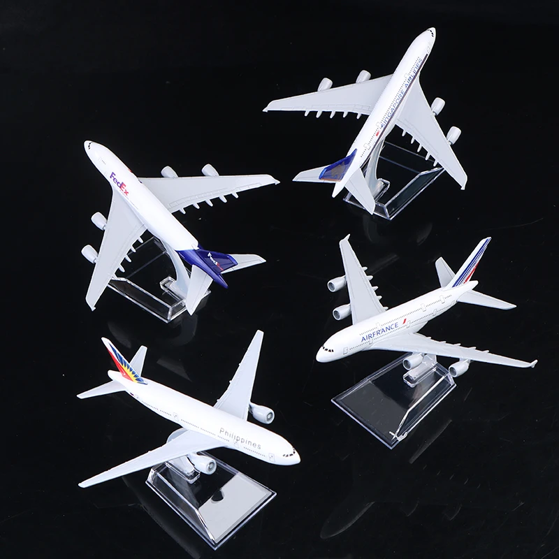 Оригинальная модель a380, модель самолета с летательным аппаратом самолета с металлическим корпусом 1:747
Оригинальная модель a380, модель самолета с летательным аппаратом самолета с металлическим корпусом 1:747