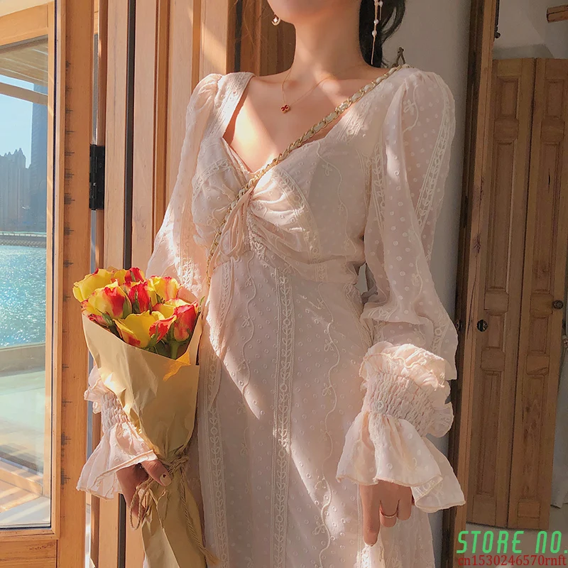 Vintage Fairy Dress Women Elegant Designer Chiffon Dress Long Sleeve French Party Midi Dress Casual Women's Clothing Spring 2021
Vintage Fairy Dress Women Elegant Designer Chiffon Dress Long Sleeve French Party Midi Dress Casual Women's Clothing Spring 2021