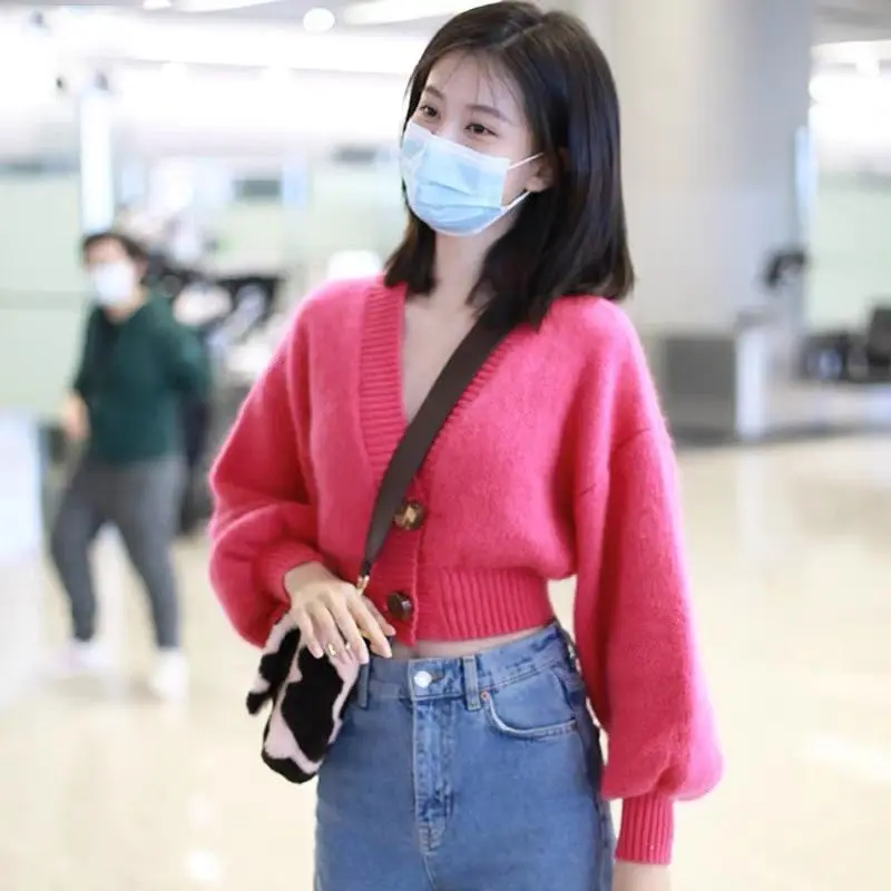 Lantern Sleeve V Neck Crop Cardigan Outwear For Women Spring Autumn Streetwear Sweater Jacket Ladies Korean Style Knitted Top
Lantern Sleeve V Neck Crop Cardigan Outwear For Women Spring Autumn Streetwear Sweater Jacket Ladies Korean Style Knitted Top