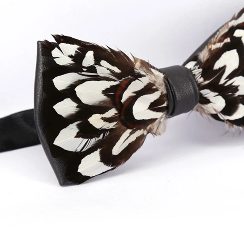 2020 Fashion Black White Feather Necktie Bow Tie Mens Women Hand Made Neck Tie Luxury Feather Bowtie With Gift Box Dropshipping
2020 Fashion Black White Feather Necktie Bow Tie Mens Women Hand Made Neck Tie Luxury Feather Bowtie With Gift Box Dropshipping