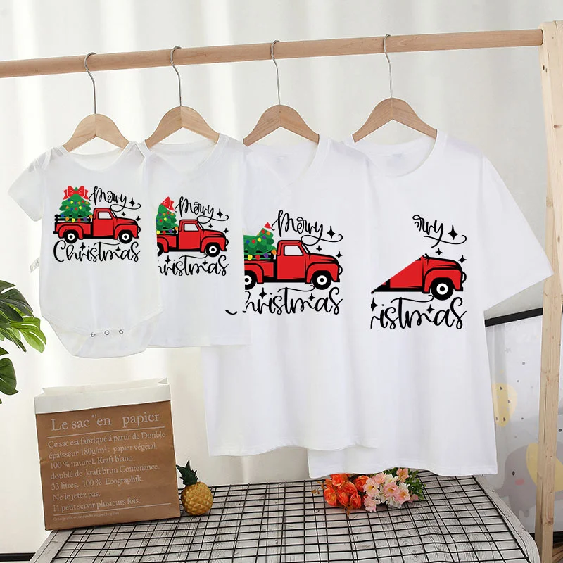 Рождественская Футболка с принтом новогодней ёлки для родителей и детей
Рождественская Футболка с принтом новогодней ёлки для родителей и детей