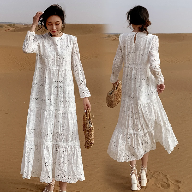 Woman Dress White Long Boho Dress Ladies V-Neck Hollow Out Embroidery Summer Dress New 2021 Midi Dresses For Women Robe Femme
Woman Dress White Long Boho Dress Ladies V-Neck Hollow Out Embroidery Summer Dress New 2021 Midi Dresses For Women Robe Femme