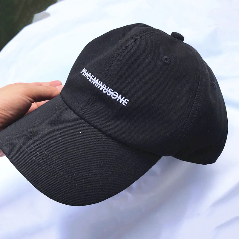 KPOP G-Dragon корейский вышитый Алфавит PEACEMINUSONE бейсболка GD черная хлопковая парная декоративная шляпа подарки N29
KPOP G-Dragon корейский вышитый Алфавит PEACEMINUSONE бейсболка GD черная хлопковая парная декоративная шляпа подарки N29