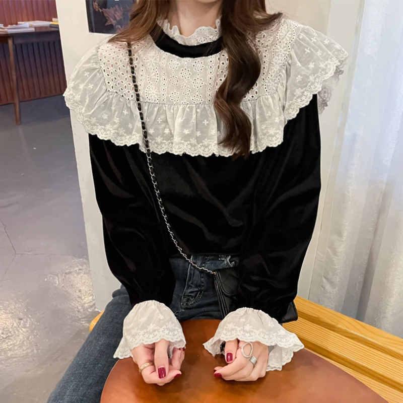 Black Tops 2021 Cotton Chiffon Stitching Blouse Women Solid Stand Collar Ladies Lace Tops Women Shirt Kawaii Sweet Top Mujer
Black Tops 2021 Cotton Chiffon Stitching Blouse Women Solid Stand Collar Ladies Lace Tops Women Shirt Kawaii Sweet Top Mujer